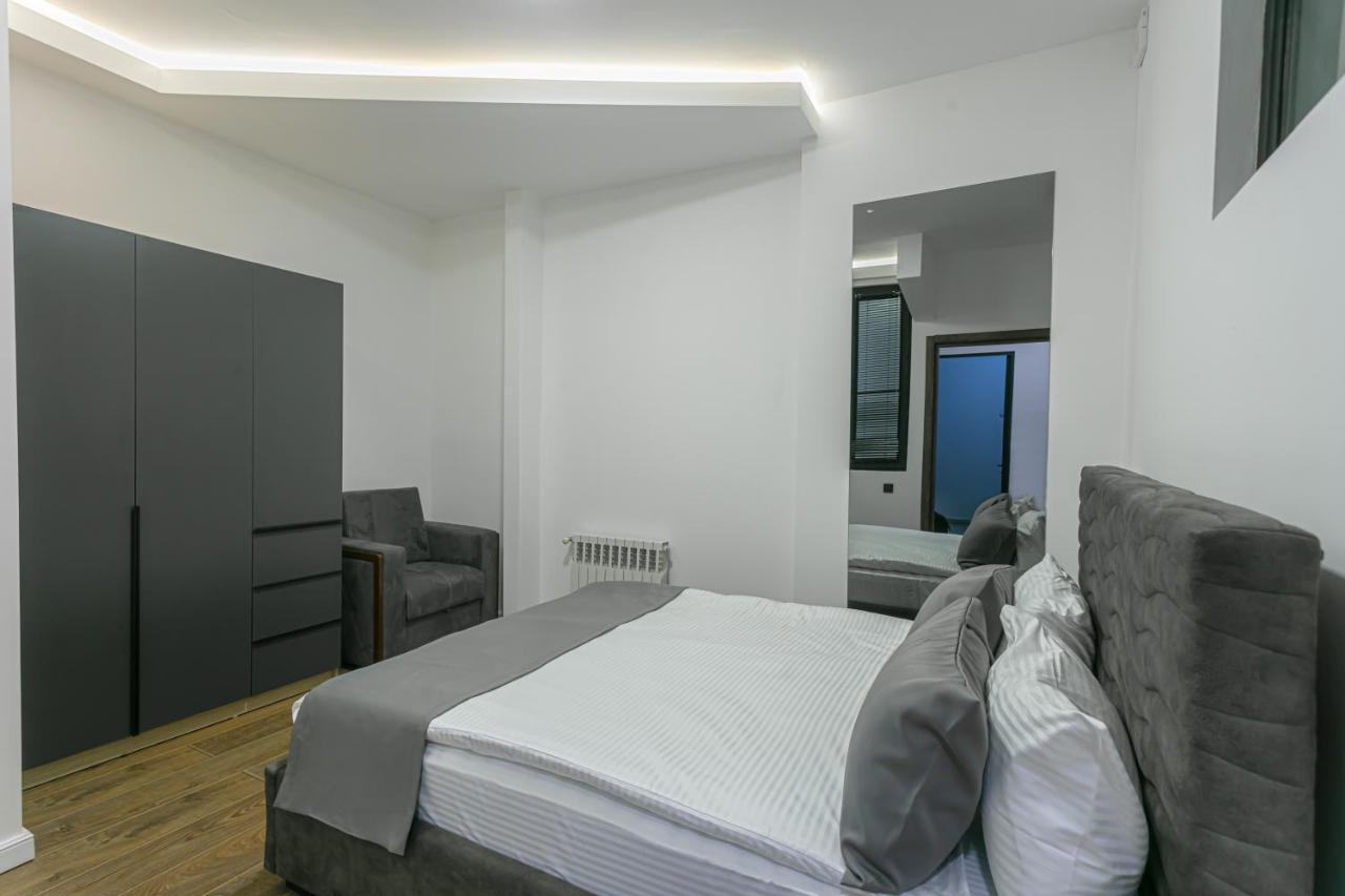 Luxe Apartment In Center Jerevan Eksteriør bilde