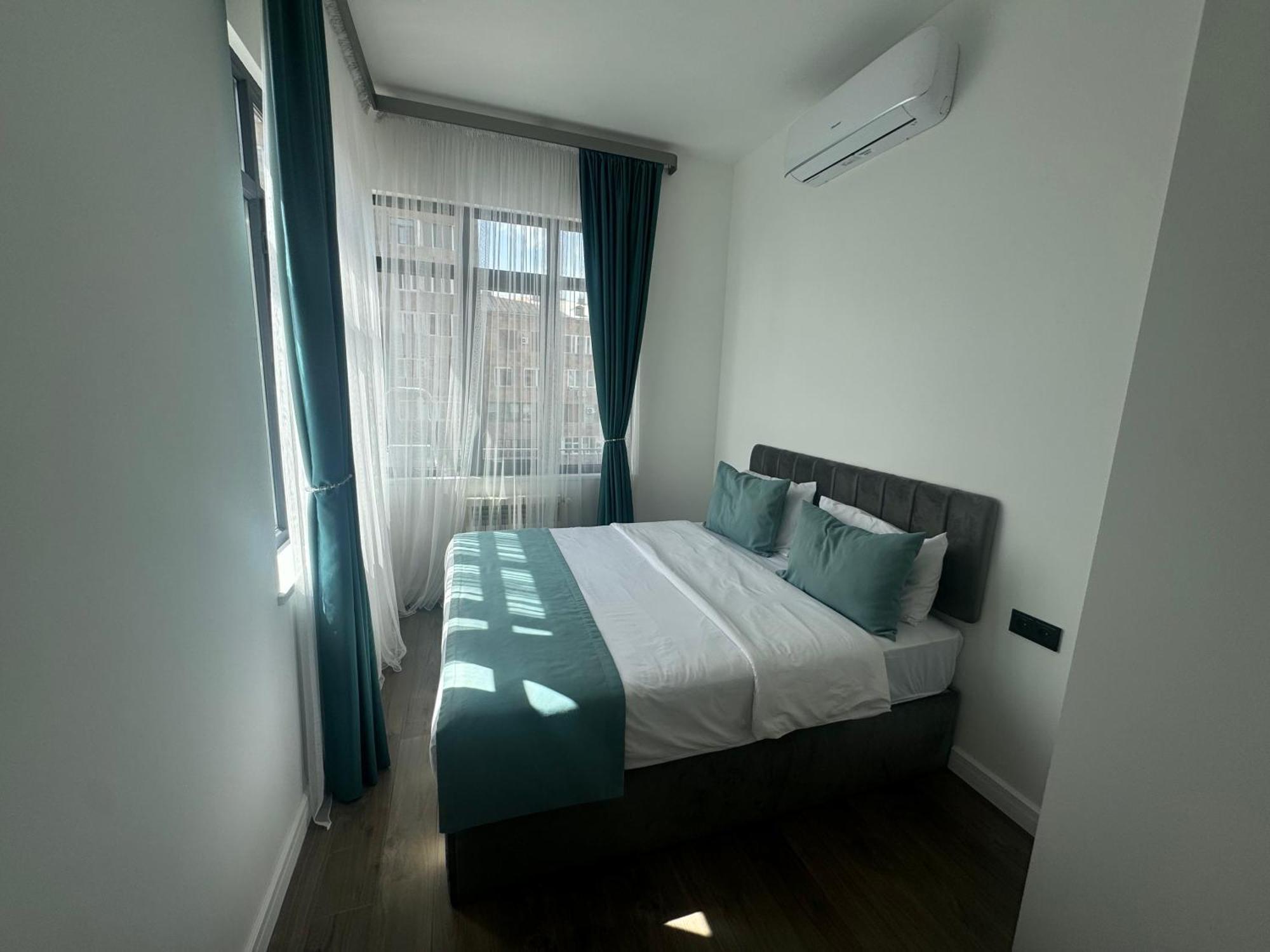 Luxe Apartment In Center Jerevan Eksteriør bilde